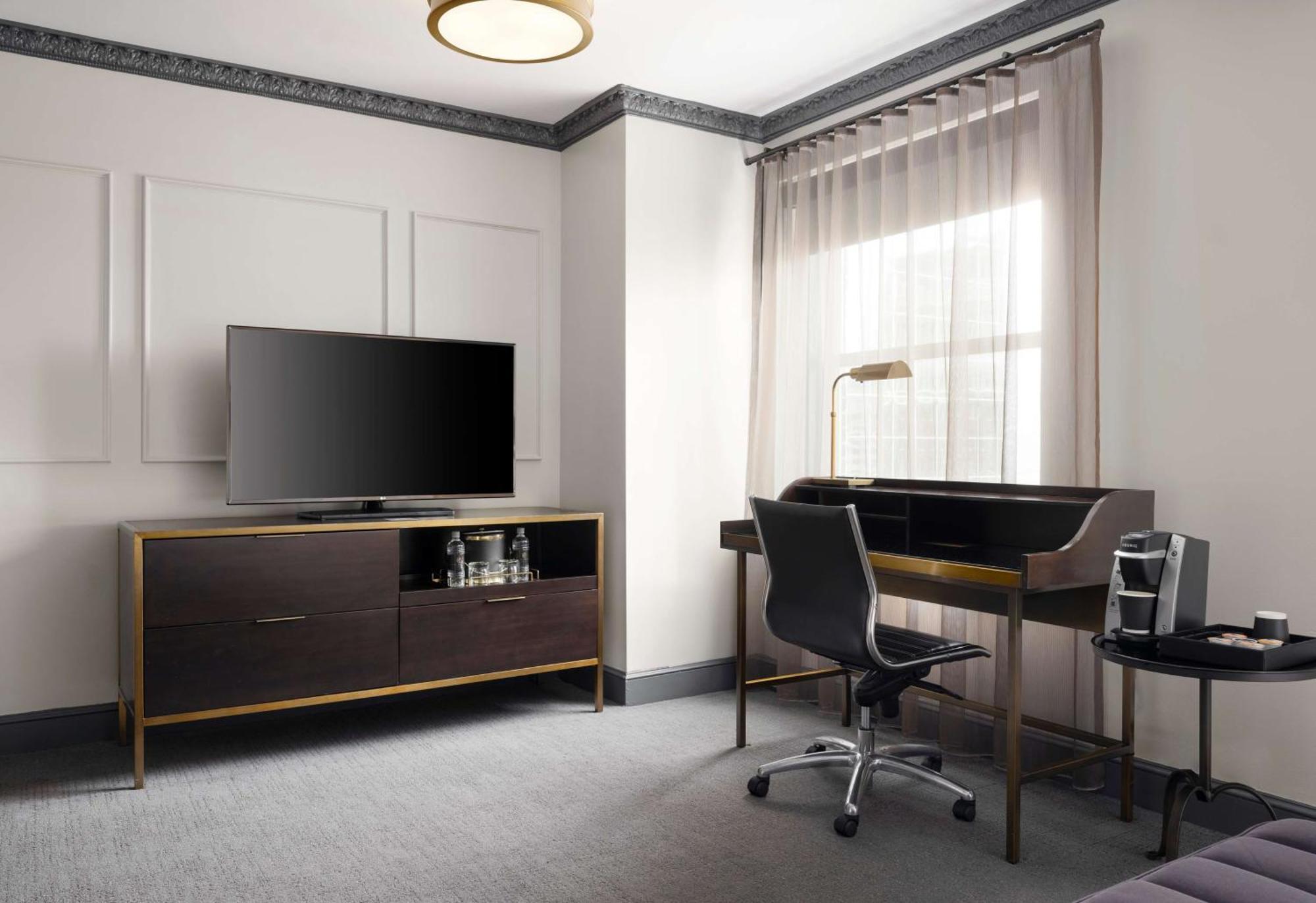 Hotel Phillips Kansas City, Curio Collection By Hilton Exterior foto