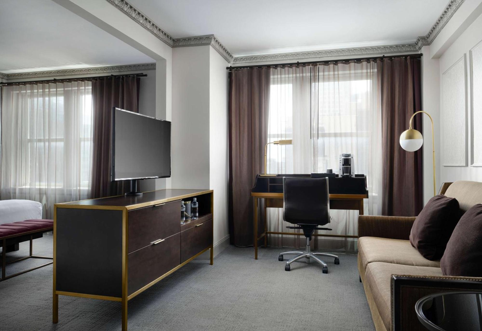 Hotel Phillips Kansas City, Curio Collection By Hilton Exterior foto